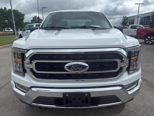 Oxford White 2023 Ford F-150 XLT