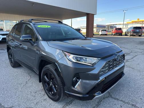 2021 Toyota RAV4 Hybrid SE