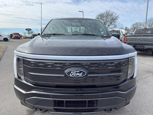 2024 Ford F-150 Lightning Platinum