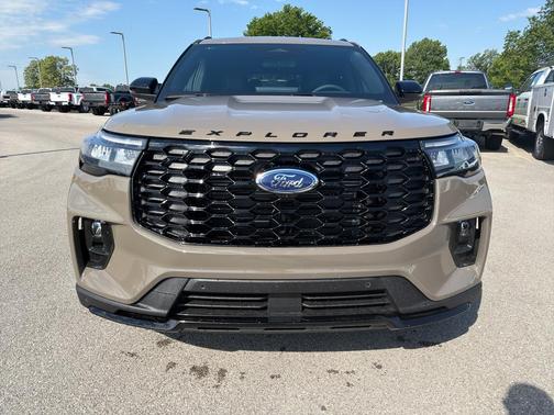 Marsh Gray 2026 Ford Explorer ST-Line