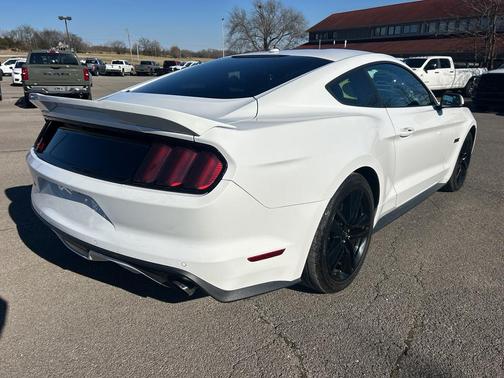 2016 Ford Mustang EcoBoost Premium