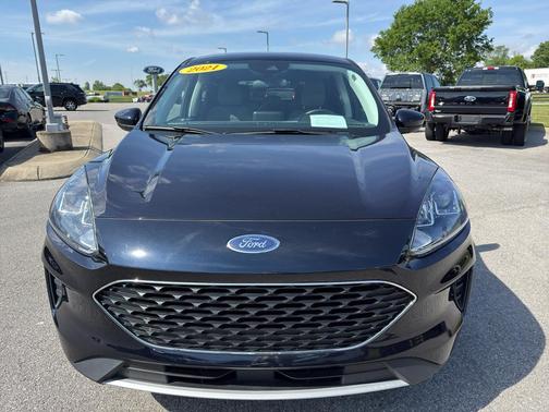 Antimatter Blue Metallic 2021 Ford Escape SE