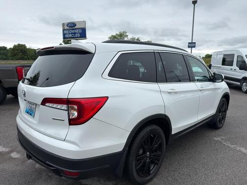 Platinum White Pearl 2022 Honda Pilot 2WD Special Edition