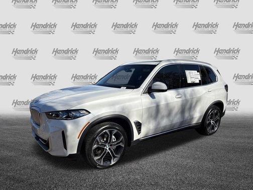 Mineral White Metallic 2026 BMW X5 xDrive40i