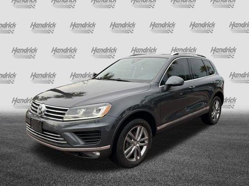 2016 Volkswagen Touareg TDI Lux