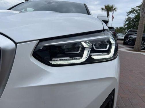 2024 BMW X4 xDrive30i