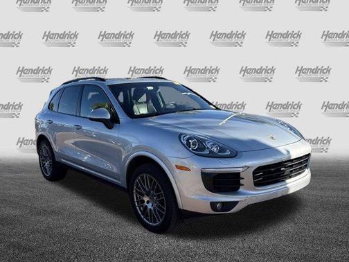 2017 Porsche Cayenne Platinum Edition
