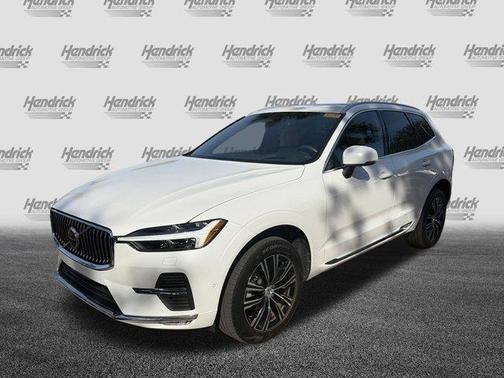 2022 Volvo XC60 B5 Inscription