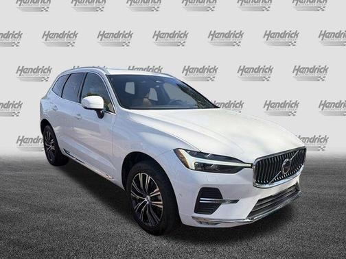 2022 Volvo XC60 B5 Inscription