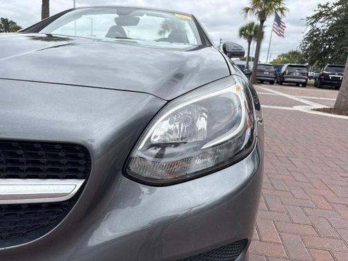 2017 Mercedes-Benz SLC 300 Base