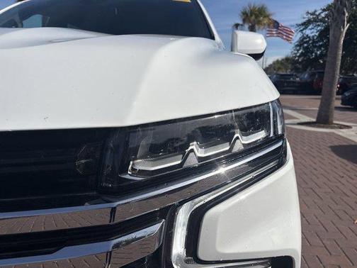 2023 Chevrolet Suburban LS