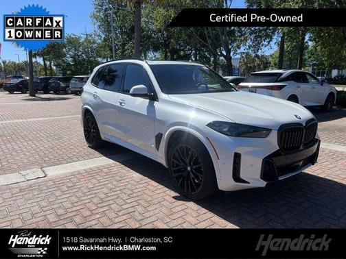 Mineral White Metallic 2024 BMW X5 xDrive40i