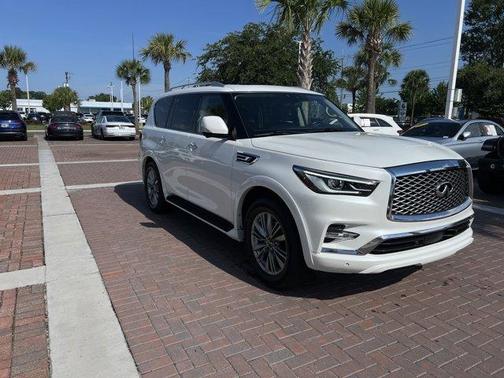 2021 INFINITI QX80 Luxe