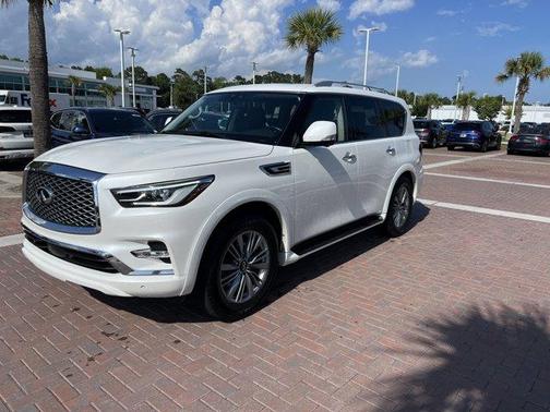2021 INFINITI QX80 Luxe