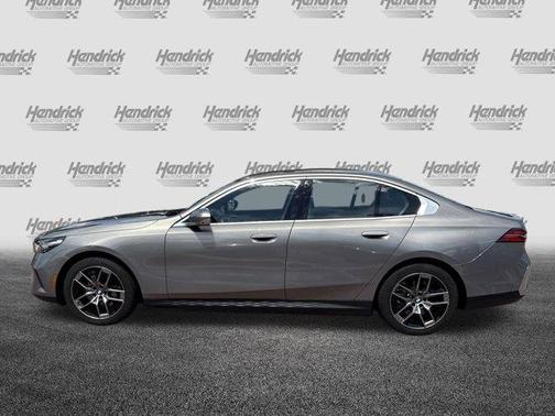 2025 BMW i5 eDrive40
