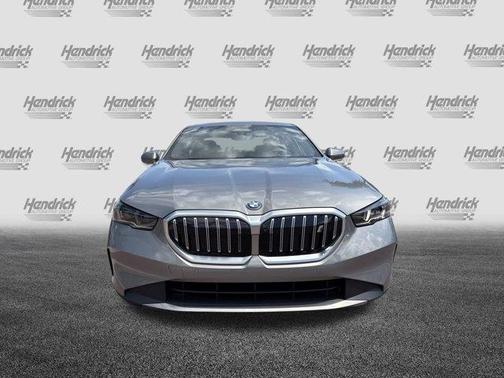 2025 BMW i5 eDrive40