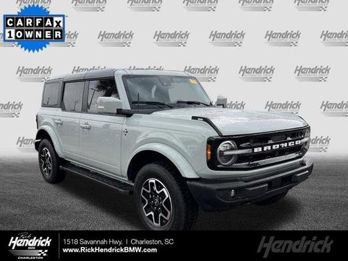 Cactus Green / Gray 2024 Ford Bronco Outer Banks