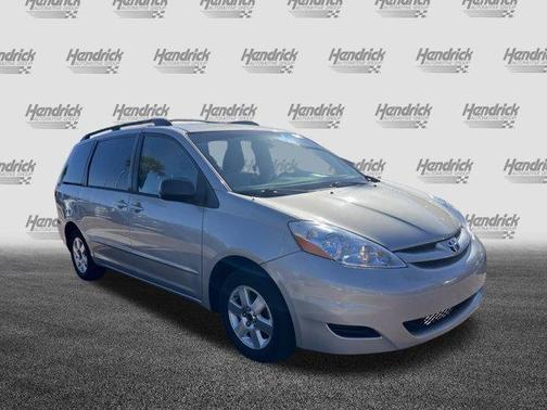 2009 Toyota Sienna LE