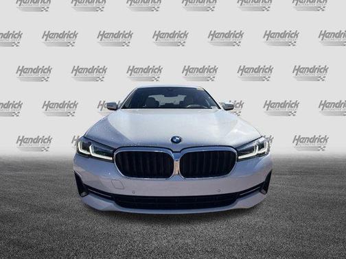 2023 BMW 530 i