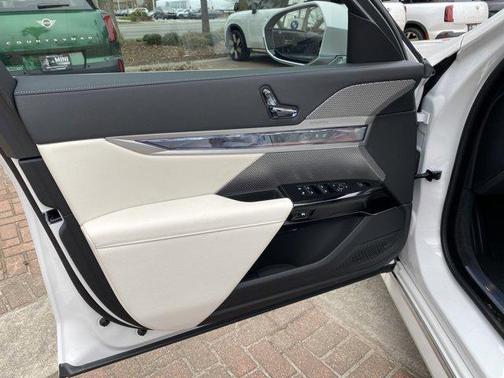 2025 BMW i7 eDrive50