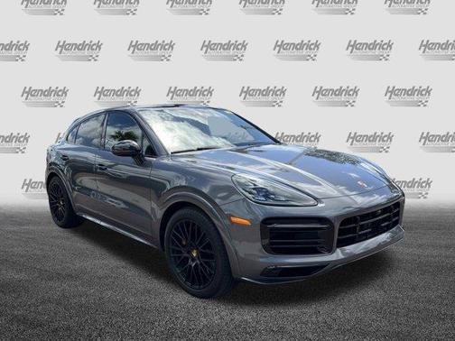 2022 Porsche Cayenne GTS