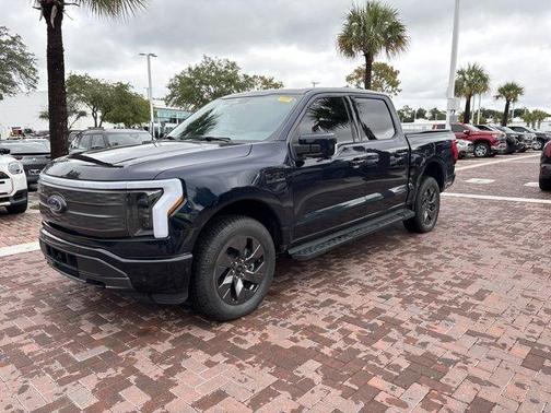 2023 Ford F-150 Lightning LARIAT