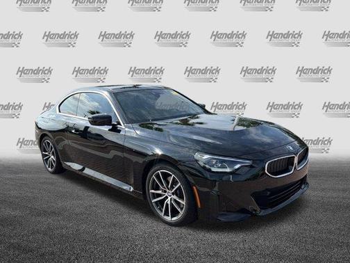2023 BMW 230 i