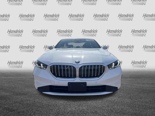 2024 BMW 530 i
