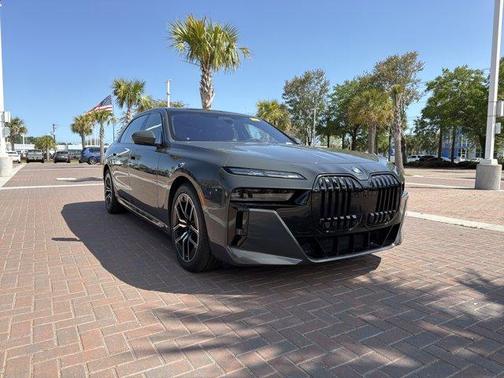 2023 BMW 760 760i xDrive