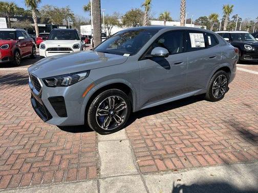 2025 BMW X2 xDrive28i