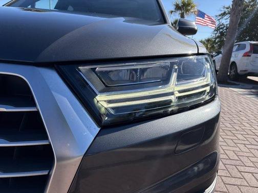 2019 Audi Q7 55 Premium Plus