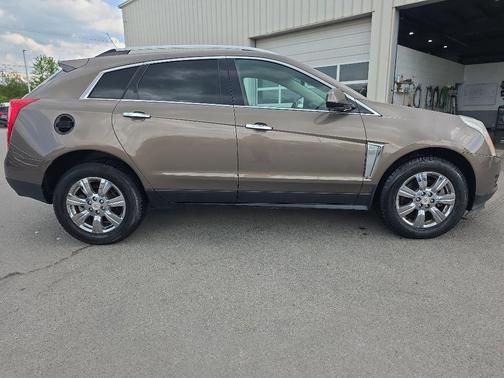 Terra Mocha Metallic 2016 Cadillac SRX Luxury Collection