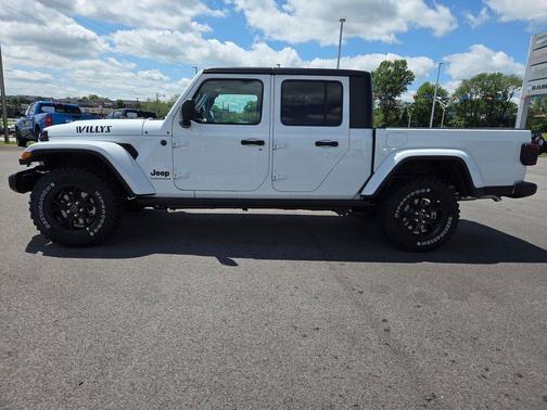 2025 Jeep Gladiator Willys