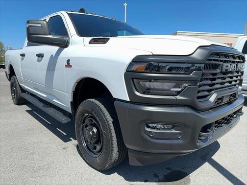 2025 RAM 2500 Tradesman Crew Cab 4x4 6'4' Box