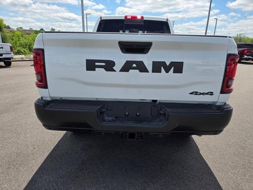 2025 RAM 2500 Tradesman Crew Cab 4x4 6'4' Box
