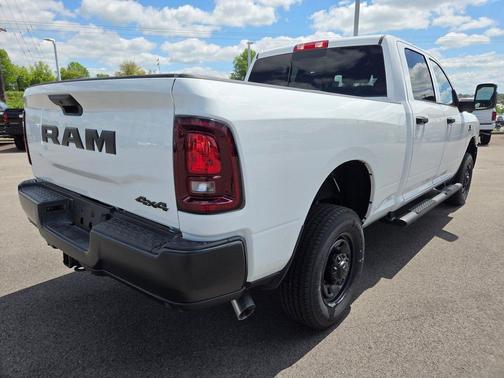 2025 RAM 2500 Tradesman Crew Cab 4x4 6'4' Box
