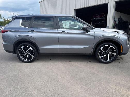 2023 Mitsubishi Outlander SE 2.5 S-AWC