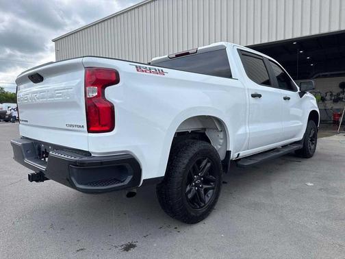 2022 Chevrolet Silverado 1500 Custom Trail Boss
