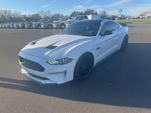 Oxford White 2020 Ford Mustang GT Premium