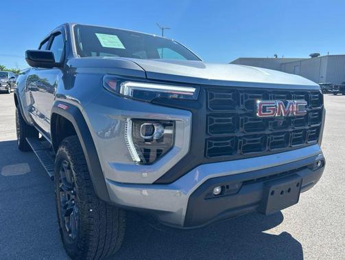 Sterling Metallic 2025 GMC Canyon Elevation