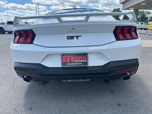 Oxford White 2024 Ford Mustang GT Premium