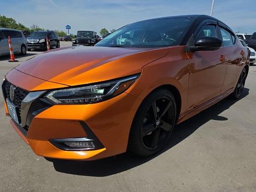 Monarch Orange/Super Black 2021 Nissan Sentra SR