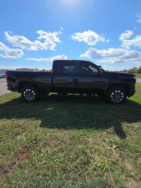 2025 Chevrolet Silverado 2500 Custom
