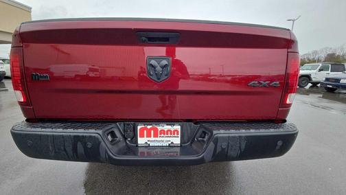 2024 RAM 1500 Classic Warlock Crew Cab 4x4 5'7' Box