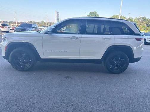 2023 Jeep Grand Cherokee Altitude