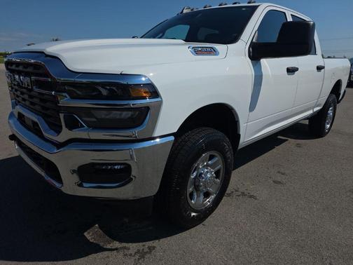 Bright White Clearcoat 2025 RAM 2500 Tradesman Crew Cab 4x4 6'4' Box