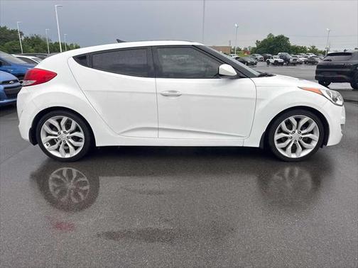 2015 Hyundai Veloster Base