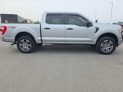 Iconic Silver Metallic 2021 Ford F-150 XL