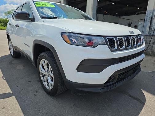 Bright White Clearcoat 2024 Jeep Compass Sport