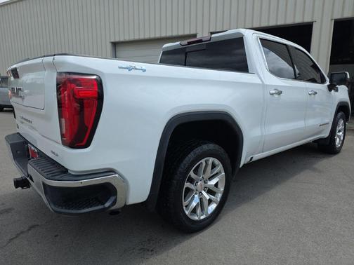 Summit White 2019 GMC Sierra 1500 SLT